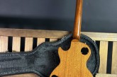 Gibson 2006 Les Paul Classic Honey Burst-12.jpg